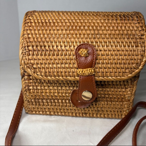 Handwoven Rattan Small Crossbody Bag/Purse Basket Lined Handmade Boho - Picture 2 of 15